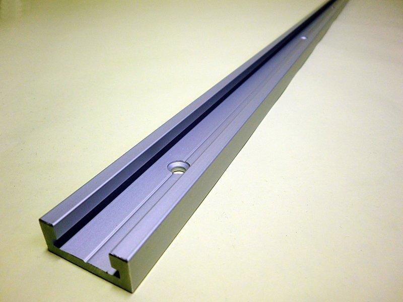48" (1219mm) 長鋁製標準型 T 槽滑軌道