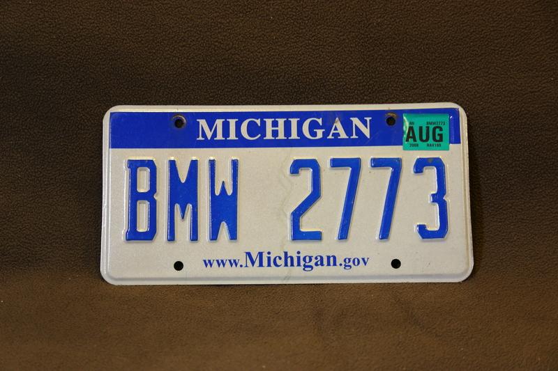 美國車牌密西根 Michigan 趣味號 BMW  一張