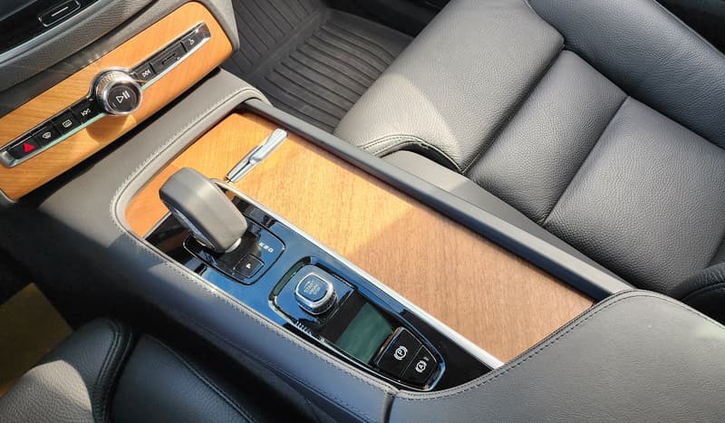 富豪 XC90 B5 Plus 七人座丨2024年出廠︱大瑋汽車 專營VOLVO車系  ✈ 2025.12發文有實車