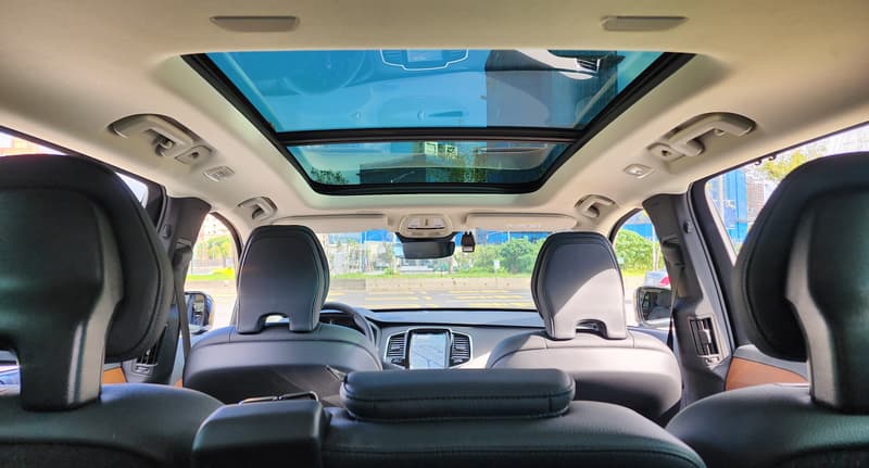 富豪 XC90 B5 Plus 七人座丨2024年出廠︱大瑋汽車 專營VOLVO車系  ✈ 2025.12發文有實車