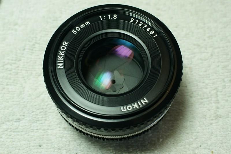 日本國內版：Nikon [ Nikkor 50mm F1.8 大光圈標準鏡頭]。（日本版AIS 