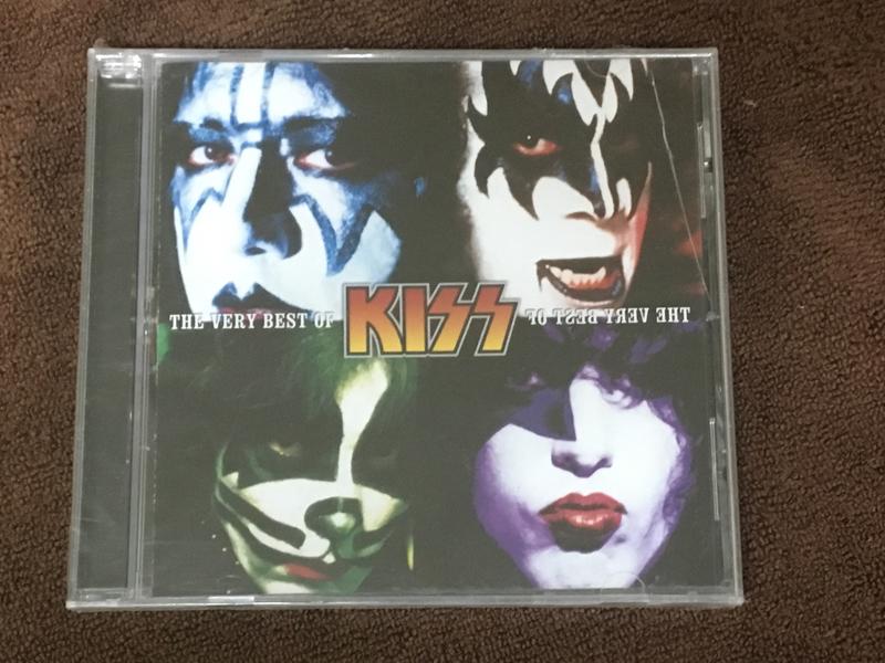 Kiss - The Very Best of Kiss  全新美版