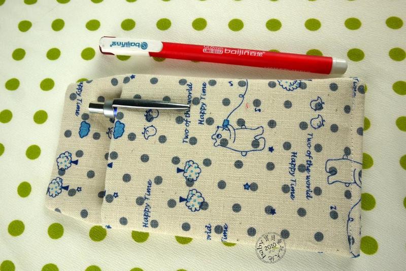 【寶貝童玩天地】【HO121-66】醫師袍口袋型筆袋 (無前蓋) - 可愛款 小熊天地 灰藍點