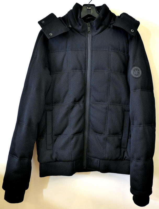 日本東京購入 DKNY 羽絨衣／大衣／外套／夾克（時尚黑）