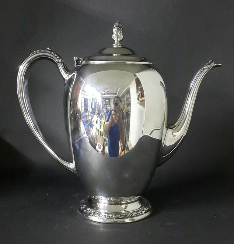 425 高檔英國鍍銀壺Vintage Silverplate Antique teapot(23公分高)