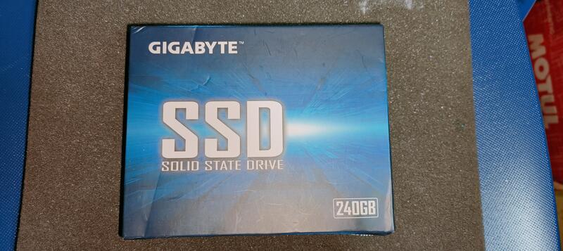 技嘉 SSD 240GB (Plextor 三星 Sandisk 東芝TOSHIBA 可參考)