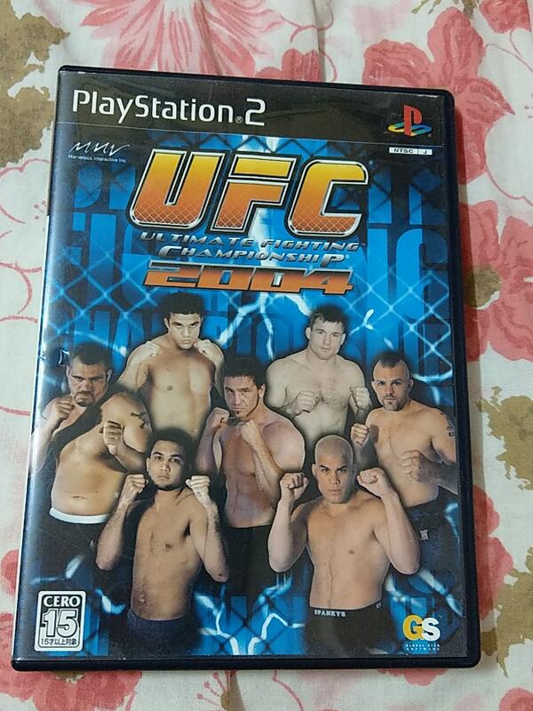 SONY PS2  UFC 終極格鬥摔角 2004