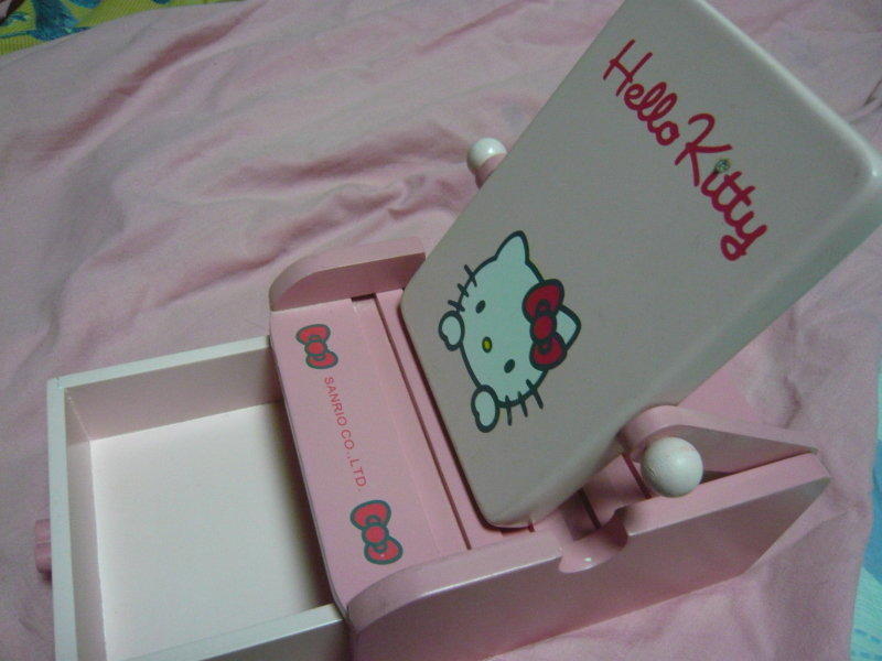 SANRIO三麗歐 Hello Kitty厚實木質化妝鏡 珠寶收納盒 含運799