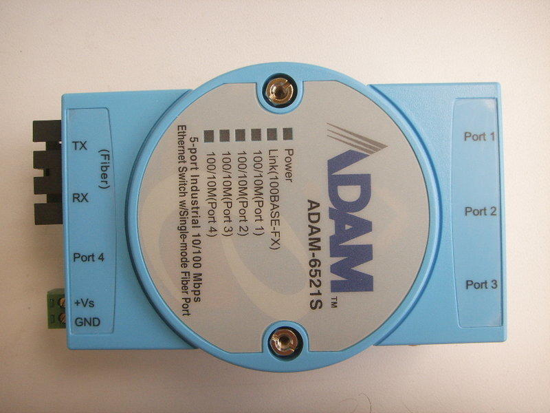 ADAM-6521S Industrial Switch with 4 10/100 Mbps Ethernet Port & 1 Single-mode Fiber Port 出售，新店台北矽谷可以面交。