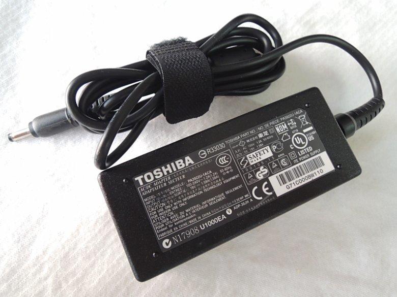 TOSHIBA PA3922U-1ACA 19V 1.58A 變壓器平板 AT100 AT105 充電器