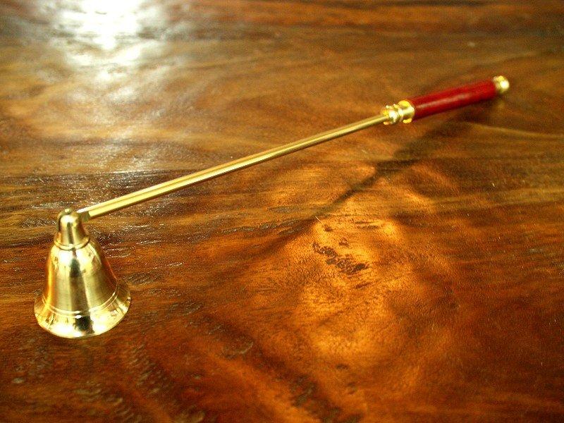 [estilo艾斯堤洛]銅製仿木柄熄燭蓋11"(長臂，80g，29cm)/滅燭器