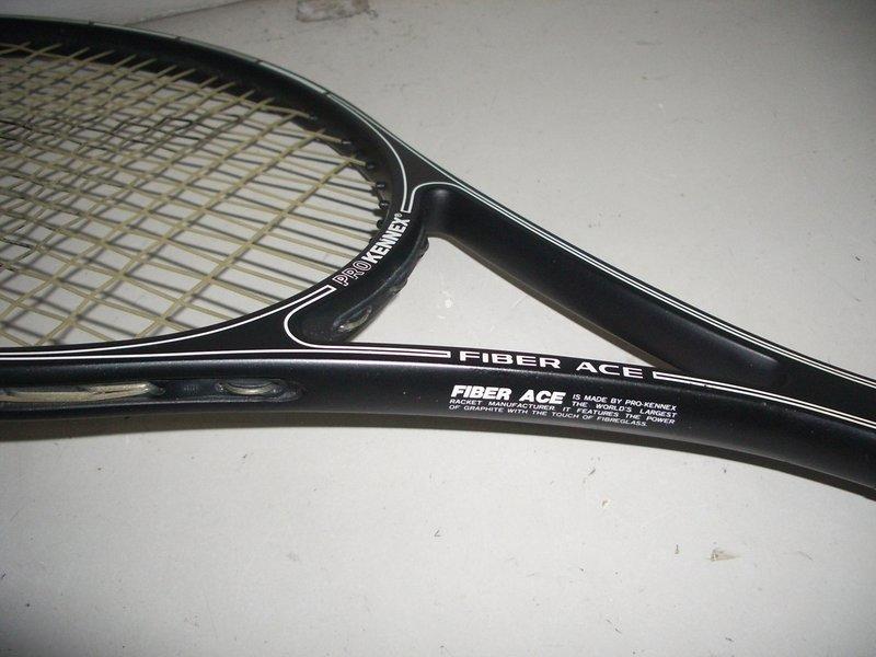 品相不錯的Pro KENNEX FIBER ACE 碳纖MID SIZE 網球拍, 露天市集