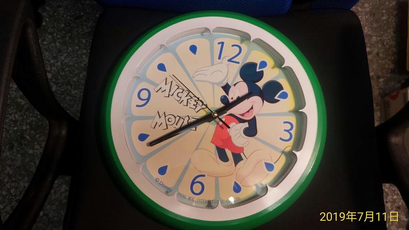 二手 正版迪士尼 米奇時鐘 直徑12吋(36公分), 售價250元