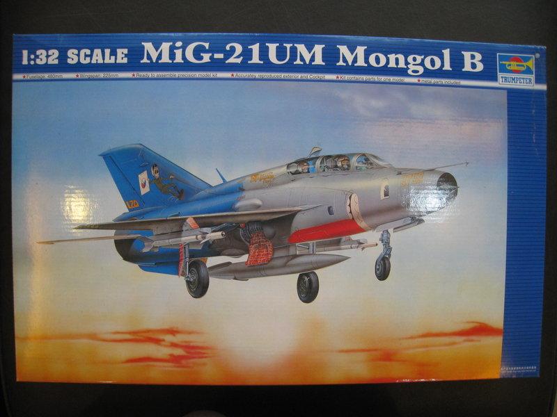 1/32 小號手 Mig-21UM Mongol B 附金屬件 