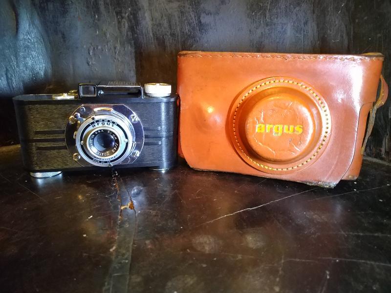 Argus 古董底片相機