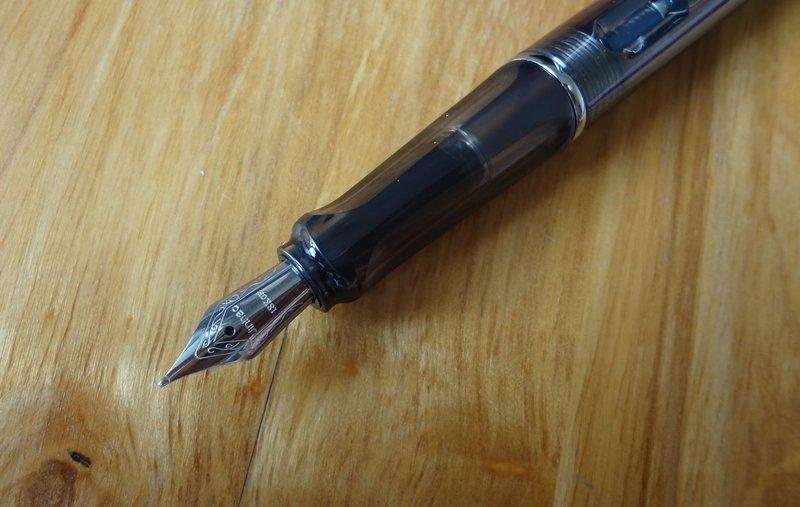 （已售完 缺貨中）金豪599 明尖 鋼筆 不是英雄 359 喜歡LAMY的可以參考 透明黑