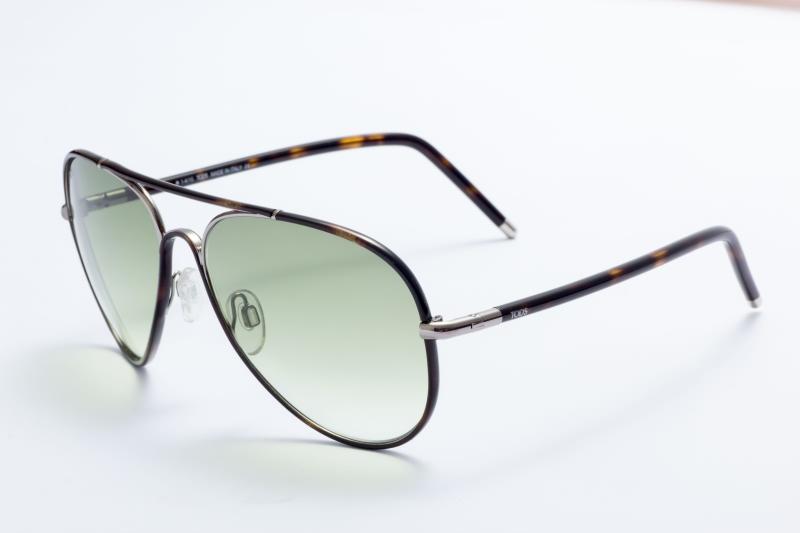 『珍妮妹妹』TOD'S 太陽眼鏡：全新正品，義大利，黑色線條框面，飛行員造型，簡約玳瑁鏡腳：TO 37-14F