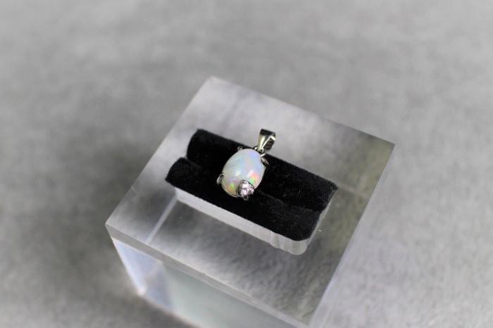 【茶香藝品小舖】Opal澳洲天然水晶蛋白石925純銀女項鍊