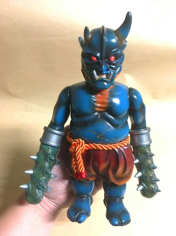 玩工房PLAY STUDIO　 izumonster 地獄鬼忍 玩工坊搪膠人偶- 小鬼忍金粉款- HOW2WORK Vinyl FIgure by Louis Wong
