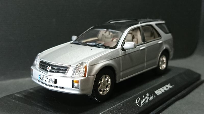 【經典車坊】1/43 Cadillac SRX 2002 精品模型 by Norev