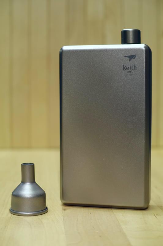 【山道具屋】Keith Ti9306 超輕方形純鈦酒壺100ml (付純鈦漏斗)