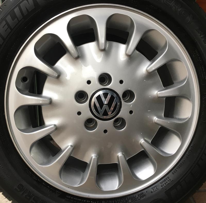 賓士 原廠16吋鋁圈含胎 福斯 VW T4 VR6 Passat Caddy Touran Golf Tiguan
