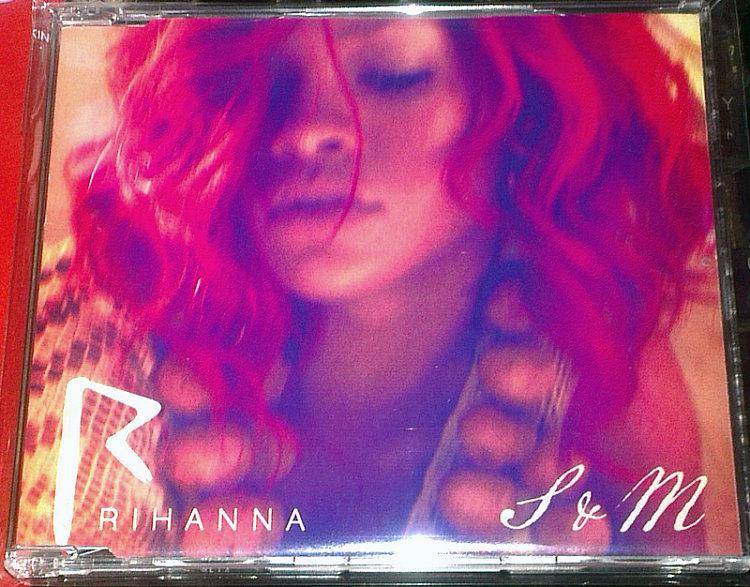 《蕾哈娜》Rihanna / S&M 2首 德國版 〔稀有〕 單曲ＣＤ〔二手極新〕〔現貨〕
