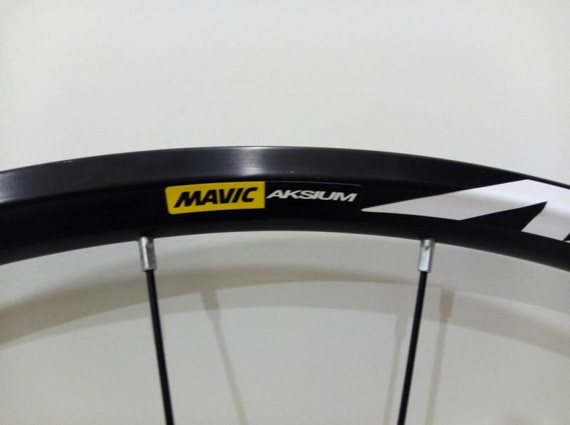 MAVIC AKSIUM DISC 11速碟煞鋁圈輪組
