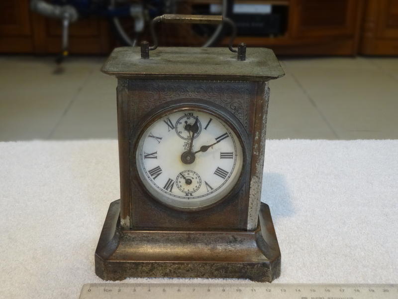 時鐘(4)~早期桌鐘.鬧鐘.機械鐘.發條鐘~整點敲鐘~銅+鐵+玻璃製~順全隆~懷舊.擺飾.道具