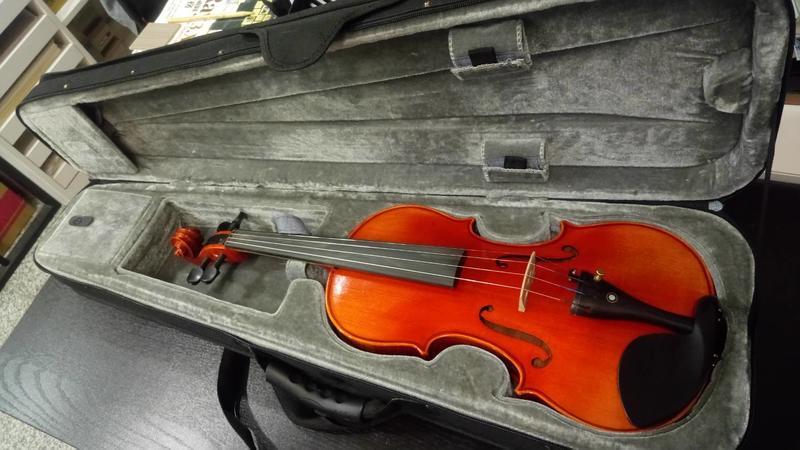 極美的小提琴~ 便宜出售