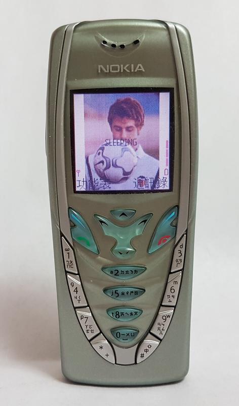 Nokia 7210時尚經典款式造型2G手機因2G訊號已收掉 此手機無法撥打電話無原盒裝無配件