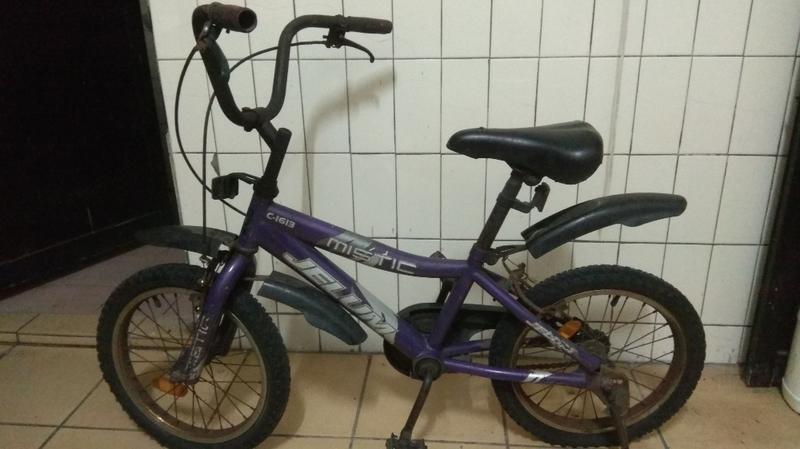 二手，16吋jelum兒童腳踏車 紫色 1000元