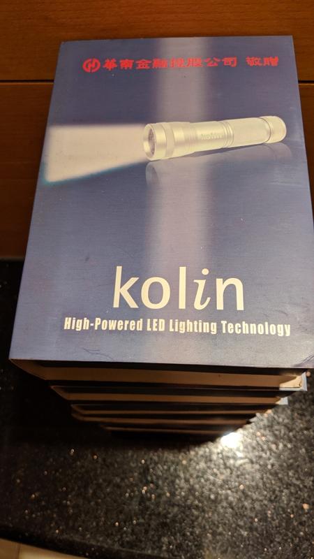 歌林 Kolin 鋁合金LED手電筒6支一起賣600元