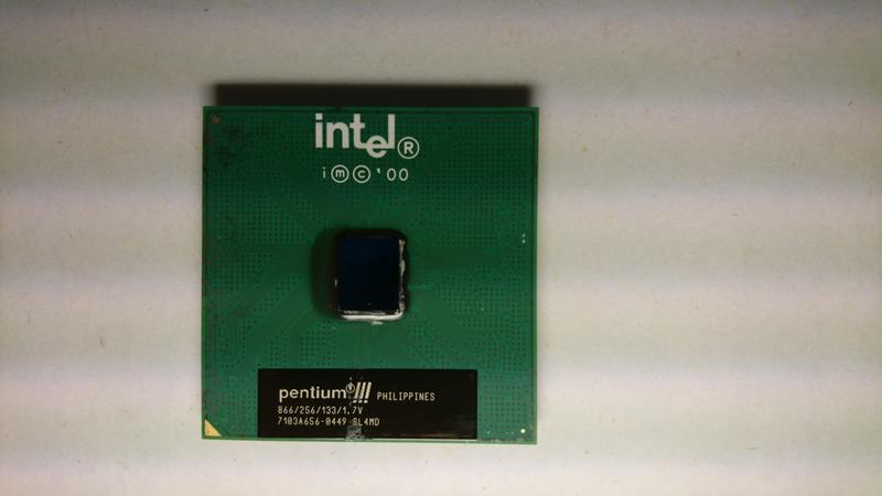 Intel Pentium III 866/256/133/1.7v