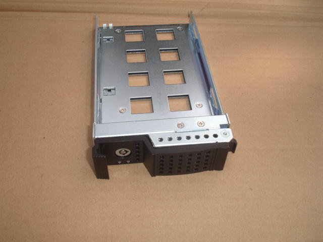 露天二手3C大賣場 SILVE rstor SCSI 磁碟機櫃 硬碟抽取盒 3.5吋外接盒 品號 3073