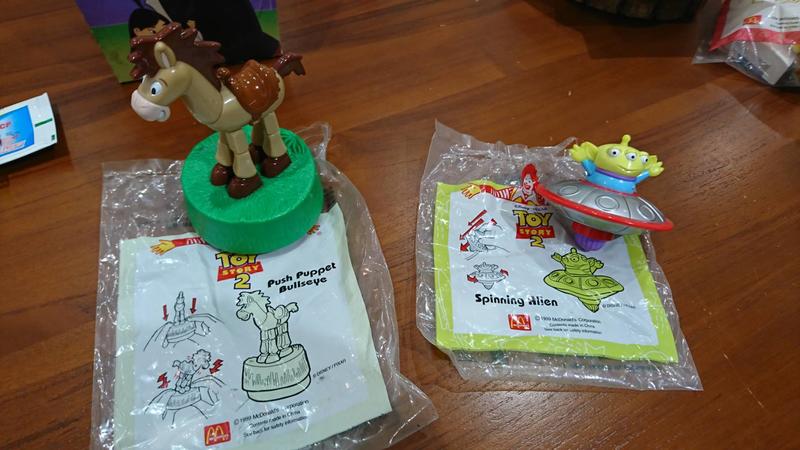 玩具總動員 Toy Story 2 絕版經典玩具1999年 麥當勞玩具 兩隻包裝完整開封  紅心 太空外星人