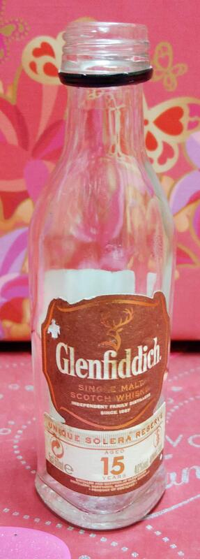 還不錯滴♡♥~D595~Glenfiddich格蘭菲迪15年"空酒瓶(無瓶蓋)"50ml~♥♡~82g~