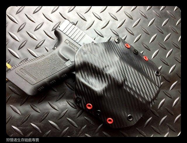 【狩獵者生存專賣】KYDEX板 一般型二代版MOLLE/腰封系統手工槍套-黑卡夢配紅for G17專用