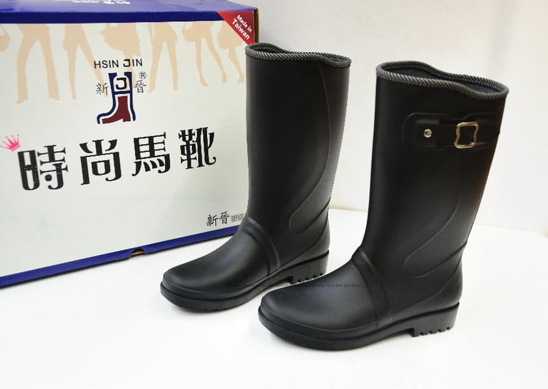 新晉 台灣製造 原廠公司貨 女款時尚 雨靴 雨鞋 原價699 盒裝 優惠款 22~25 超商最多2雙  3雙只能郵寄