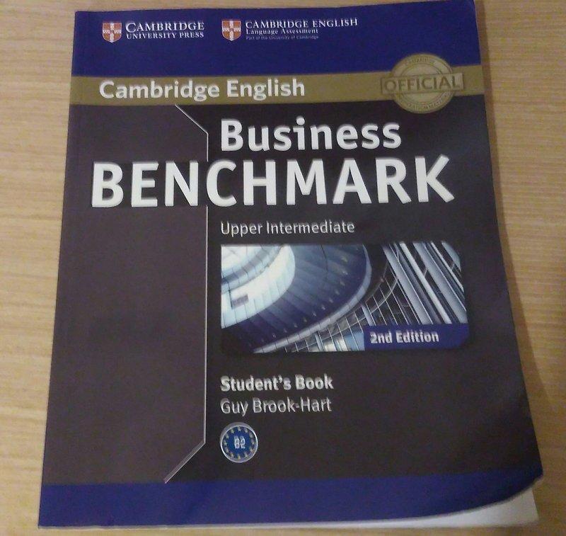 English Benchmark Student'sBook second edition