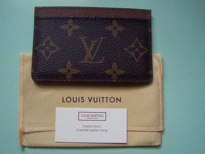 LV經典入門款(M61733)！Louis Vuitton卡夾只要5800元！！