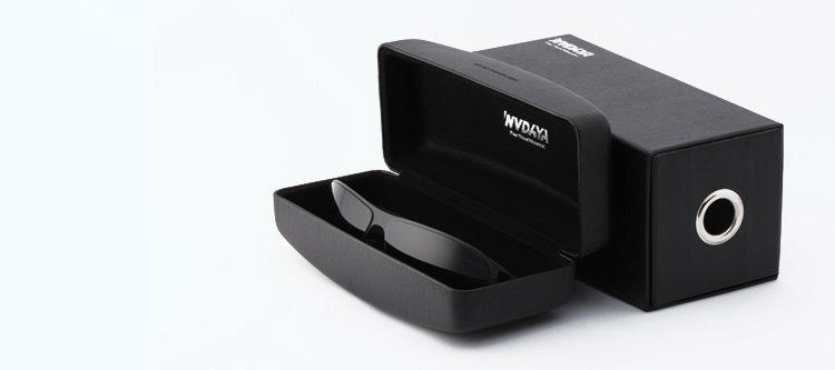 NVDAYA 皮質掀蓋眼鏡盒(大) 上蓋內裡有壓印銀色LOGO【限訂購眼鏡買家加購】