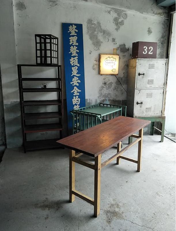 整檜板 古衍架 展示桌 工作桌 中島 餐桌 書桌 . 151 / 53 / 高約80