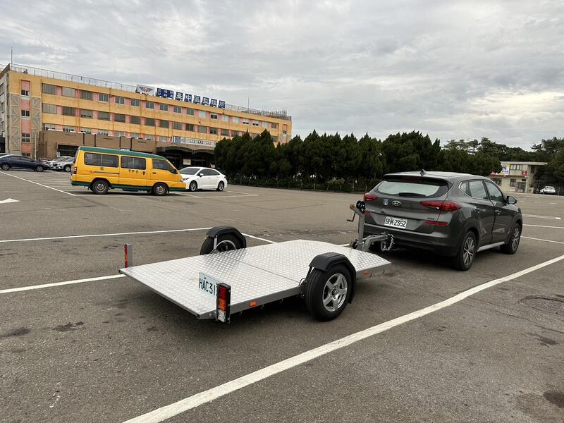 【台灣山野實業】5.5x10尺 平板式摺疊拖車 電磁煞車 重機拖車 機車拖車 atv拖車 拖車架 合法領牌 安全上路 | 露天市集 | 全台最 ...