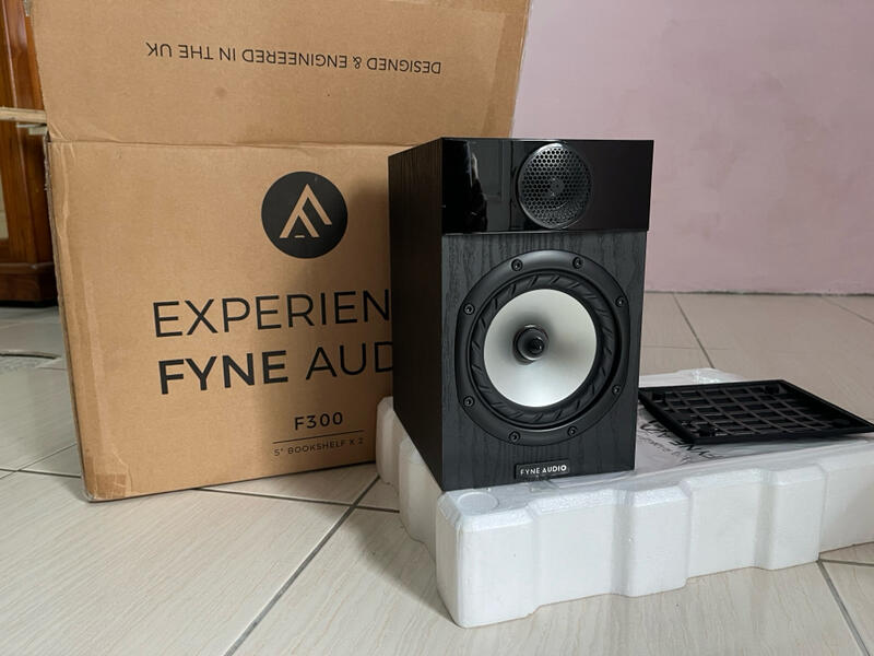 Fyne Audio F300