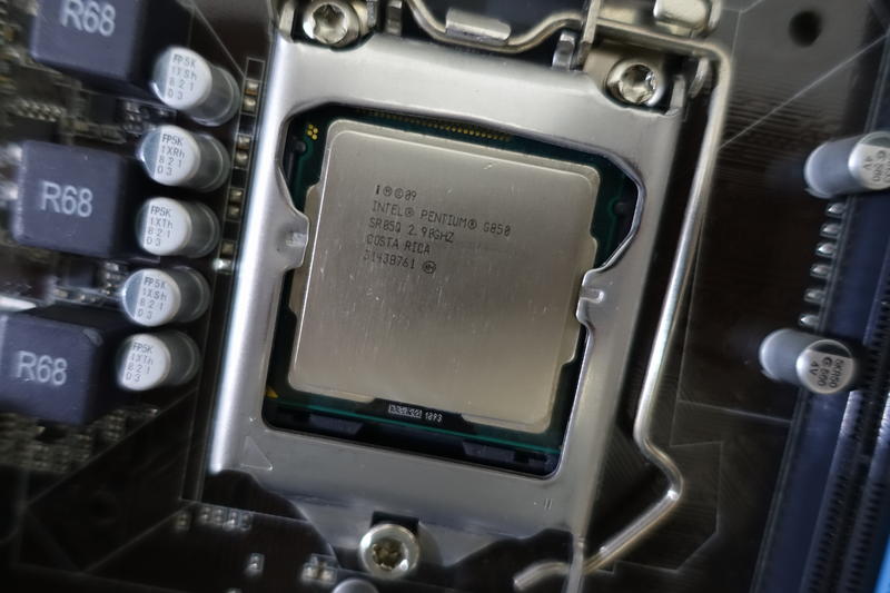 『 直購價 120 元 』Intel Pentium G850 2.9G 3M 2C2T 1155 雙核心 CPU