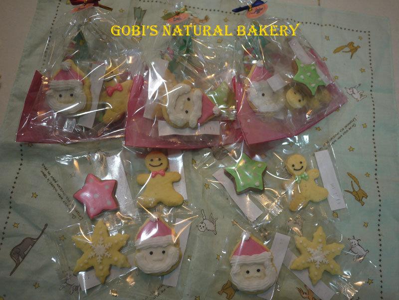 Gobi's Natural Bakery ~ 聖誕糖霜餅乾禮包 聖誕老人+雪花+薑餅人+星星 85元一包