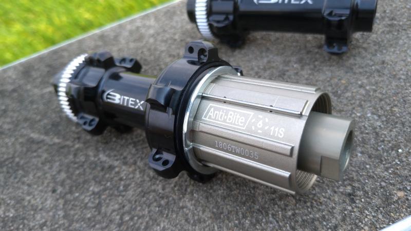 Bitex BX312F/BX312R Center Lock Disc Hub
