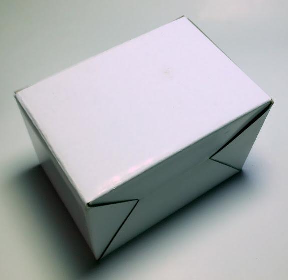 小紙盒/紙箱/盒子/白紙盒/白紙箱 ( 7.4x 11x 7.4cm) "特價品!全購再優惠!歡迎提問!"