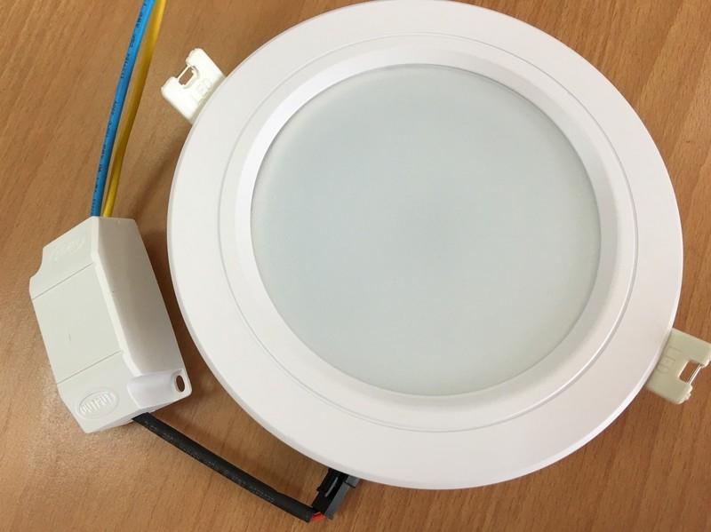 CNS認證 12cm崁孔 12W崁燈 台灣製造"超亮" LED 崁燈 12W (黃光/白光) 國家安全認證